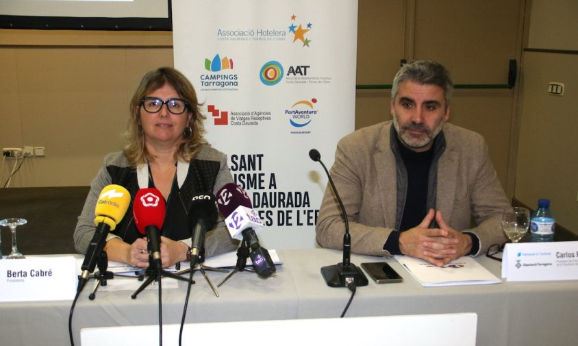 La presidenta de la FEHT, Berta Cabré i el president del Patronat de Turisme de la Diputació de Tarragona, Carlos Brull