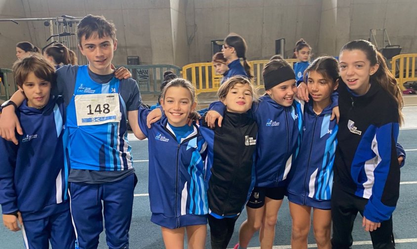 Atletes del Club Atletisme Cambrils a Sabadell el passat cap de setmana
