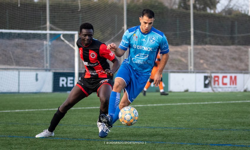 Imatge del partit entre el Cambrils Unió B i el Reus Roig-i-Negre