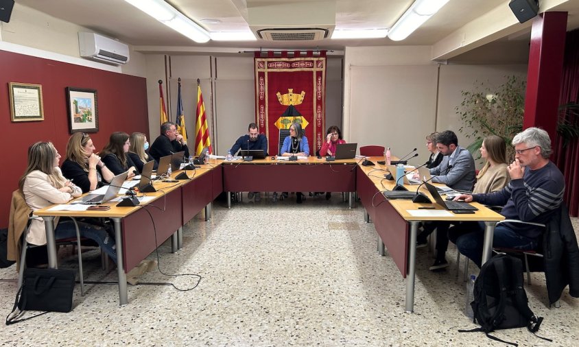 Imatge de la sessió plenària a l'Ajuntament de Vandellòs i l'Hospitalet de l'Infant, aquest passat dijous