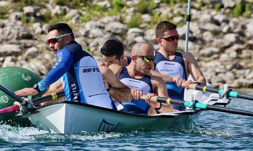 Una de les tripulacions dels Vent d'Estrop que va participar a la regata de Castelldefels