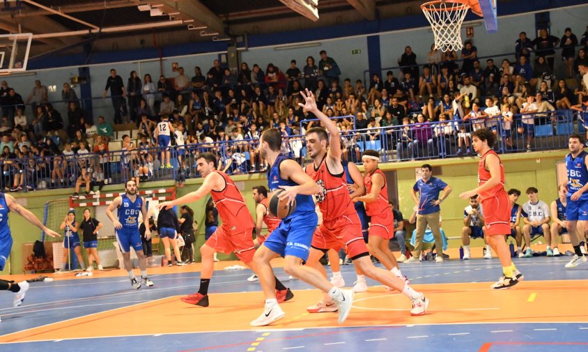 Imatge del partit de la primera volta entre el CB Cambrils i l'Artesa de Segre, disputat el passat novembre