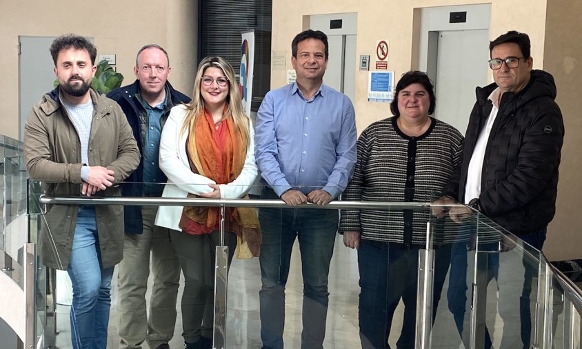 Els sis membres del grup municipal del NMC