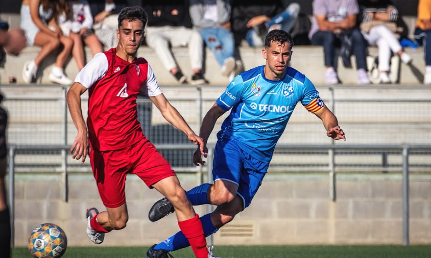 Imatge del partit entre el Cambrils Unió i l'Ulldecona