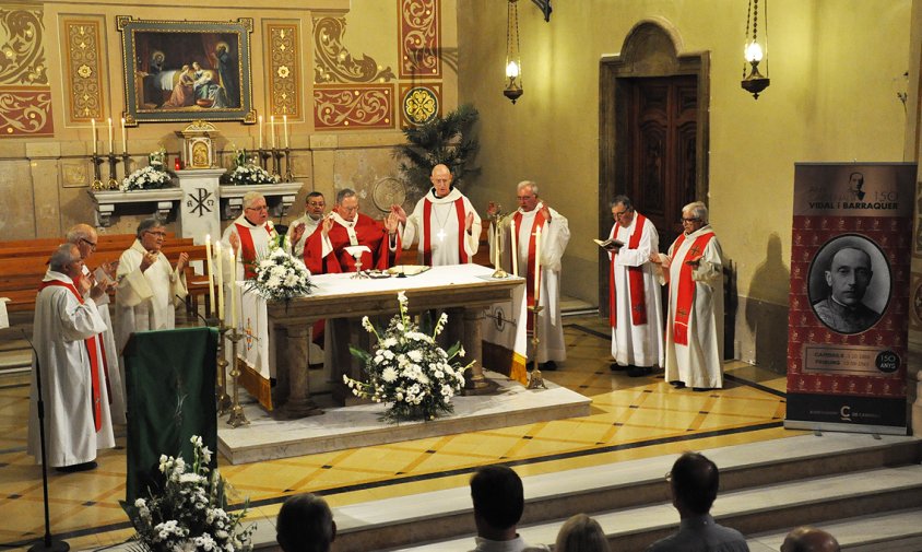 La Missa va ser oficiada per l'arquebisbe de Tarragona, Jaume Pujol, i concelebrada per nou preveres