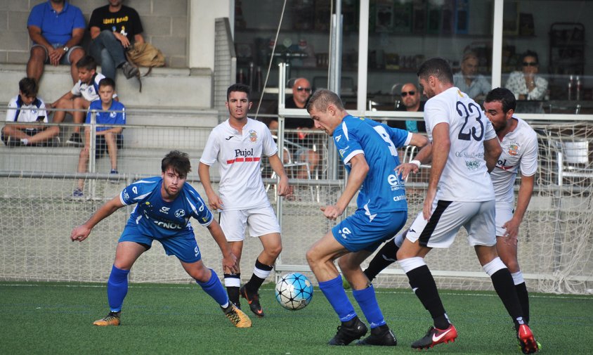 El Cambrils Unió va perdre davant el Borges Blanques en el partit disputat el passat dissabte