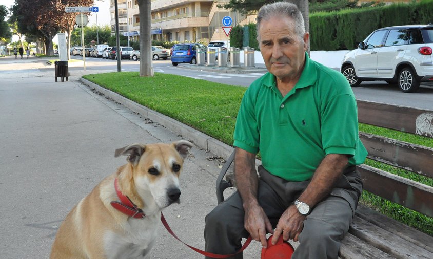 L'Andrés Martínez i la seva gossa Brisa