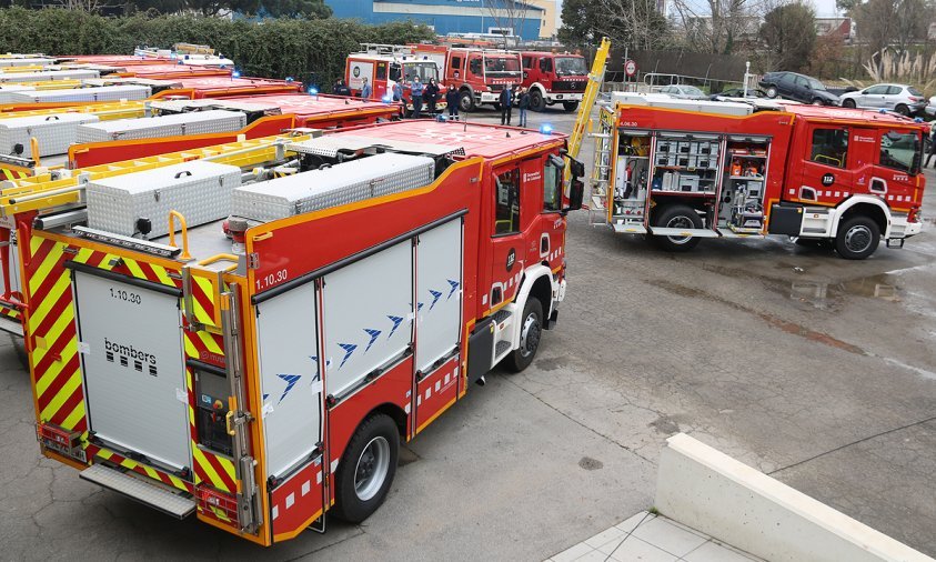Imatge d'arxiu d'uns camions de bombers