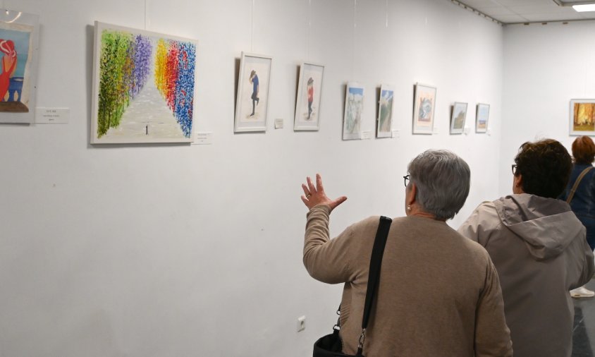 La sala El Pati acull des d'ahir aquesta mostra pictòrica amb desenes d'obres