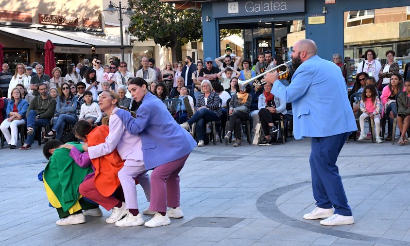 Imatge de l'actuació de la Companyia Laia Santanach, que va oferir l'espectacle «Jarana»