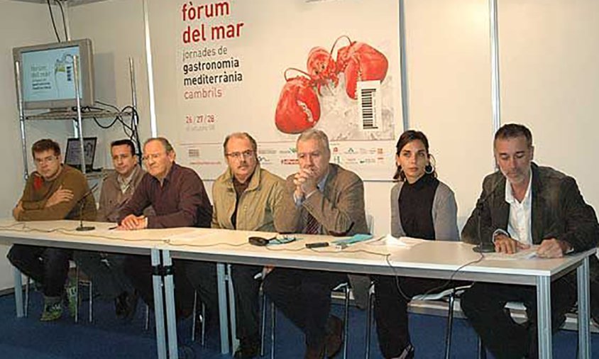 D'esquerra a dreta: Xavier Ferraté, Miquel Àngel Gómez, Joan Pedrell, Joan Bosch, Robert Benaiges, Anna López i Jaume von Arend, ahir a la tarda durant la roda de premsa