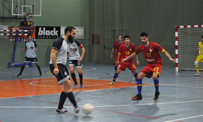 Un moment del partit entre el Mediterrani i l'ENFAF d'Andorra, el passat dissabte a la tarda