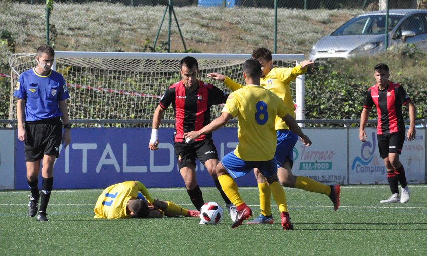 Imatge d'arxiu d'un partit del Reus B Cambrils aquesta temporada