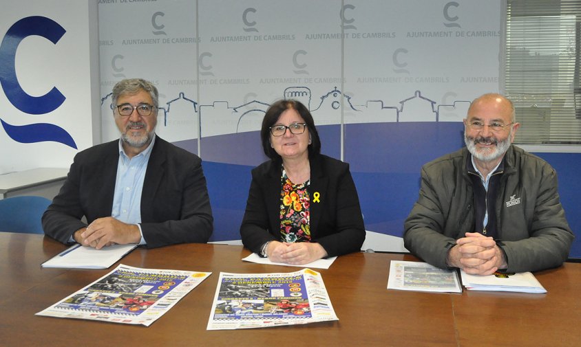 Presentació de la Copa Trial. D'esquerra a dreta: Josep M. Vallès, Camí Mendoza i Esteve Solana