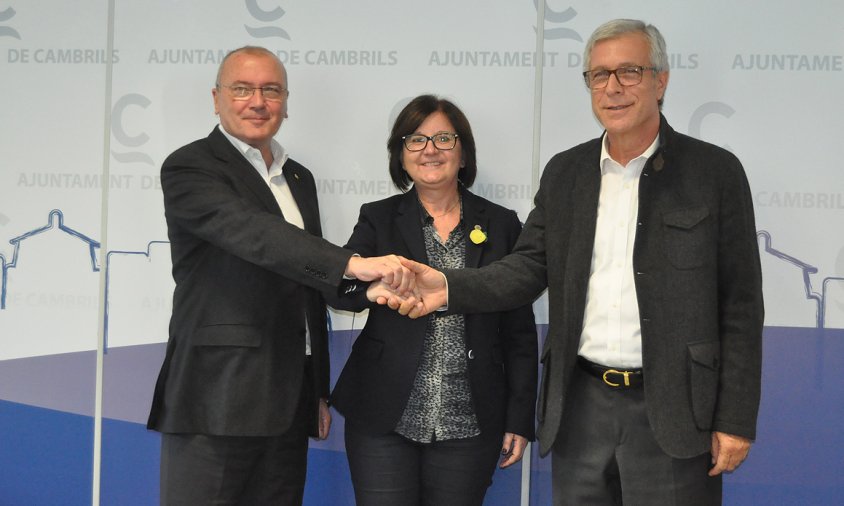 L'alcalde de Reus Carles Pellicer, l'alcaldessa de Cambrils Camí Mendoza i l'alcalde de Tarragona Josep Fèlix Ballesteros, ahir al matí en la roda de premsa