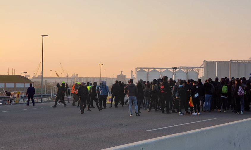Bloqueig a l'accés al port de Tarragona, aquest matí