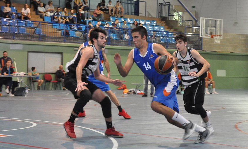 Imatge del partit de la primera volta de la lliga entre el CB Cambrils i el Ploms Salle Reus B, disputat el passat mes d'octubre