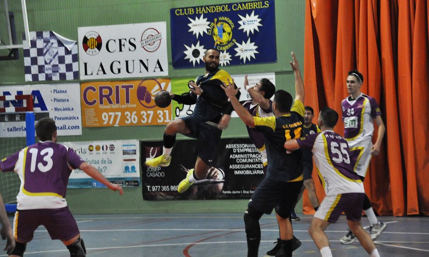El CH Cambrils va guanyar al CH Sant Martí Adrianenc B en el partit disputat aquest passat dissabte a la tarda al Palau Municipal d'Esports