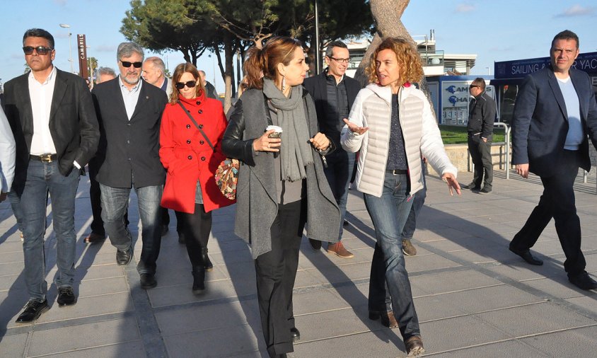 Visita de la ministra Meritxell Batet acompanya de l'alcaldable del PSC, Ana López, i d'altres membres del PSC