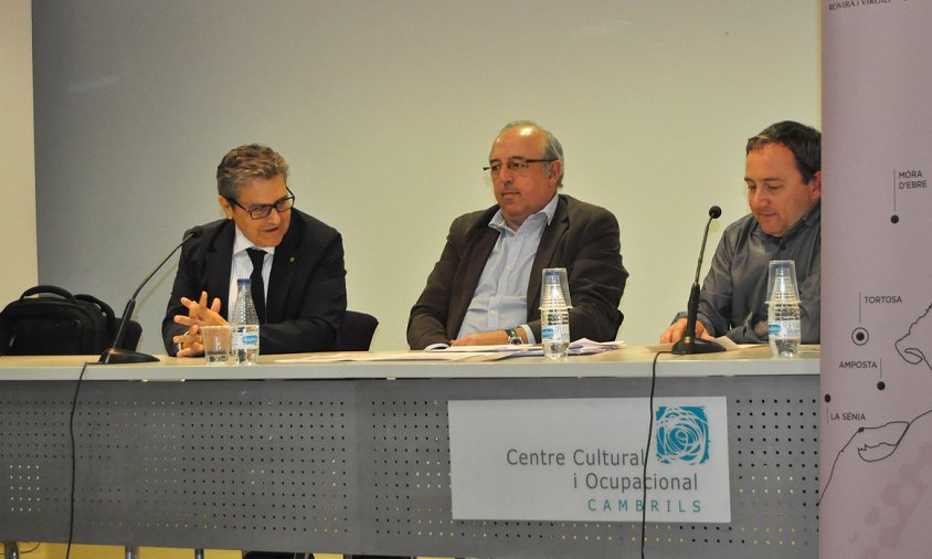 Un moment de la conferència d'ahir al vespre. D'esquerra a dreta: Francesc Garriga, Toni Molas i Gerard Martí