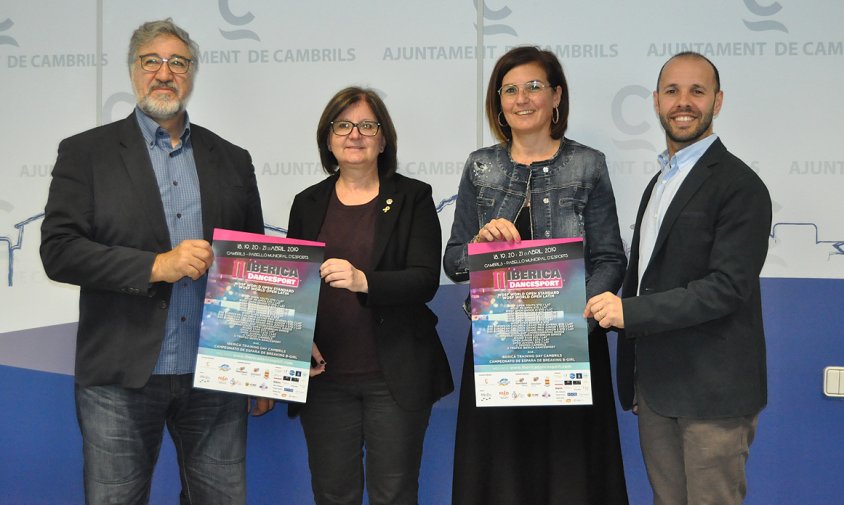 Presentació dels balls esportius. D'esquerra a dreta: Josep M. Vallès, Camí Mendoza, Mercè Dalmau i David Carrillo