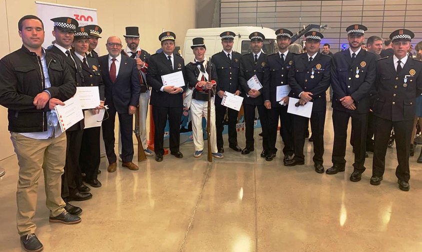 Agents de la Policia Local de Cambrils que van ser distingits al Dia de les Esquadres del Camp de Tarragona