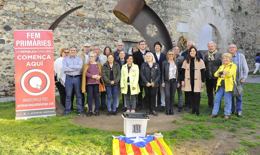 La candidatura de Primàries, ahir, a la plaça del Setge