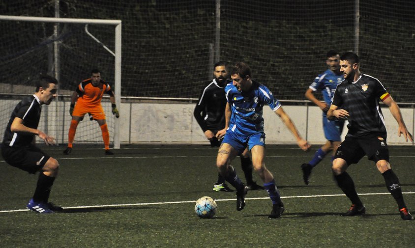 Imatge del partit disputat entre el Cambrils Unió i l'Andorra corresponent a la primera volta