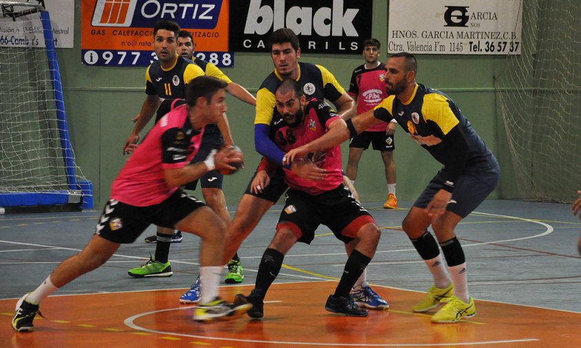 Imatge del partit de la primera volta de la lliga entre el CH Cambrils i el CH Poblenou, el passat mes d'octubre