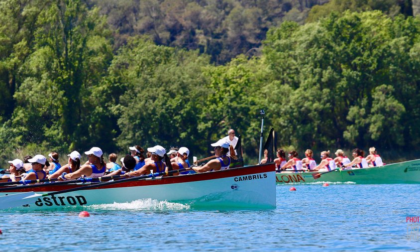 La tripulació veterà femení, en primer terme, es va endur la medalla d'or