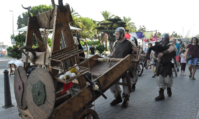 Espectacle de carrer, ahir a la tarda, pel Port