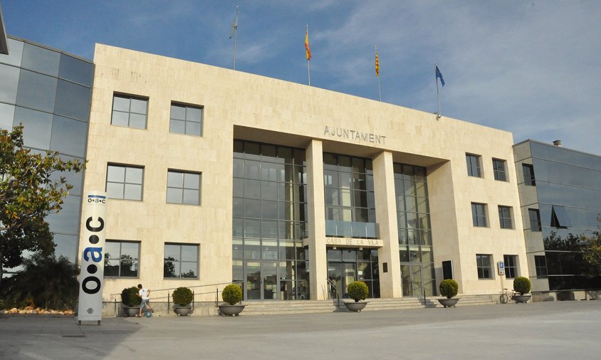 Imatge de la façana de l'Ajuntament de Cambrils