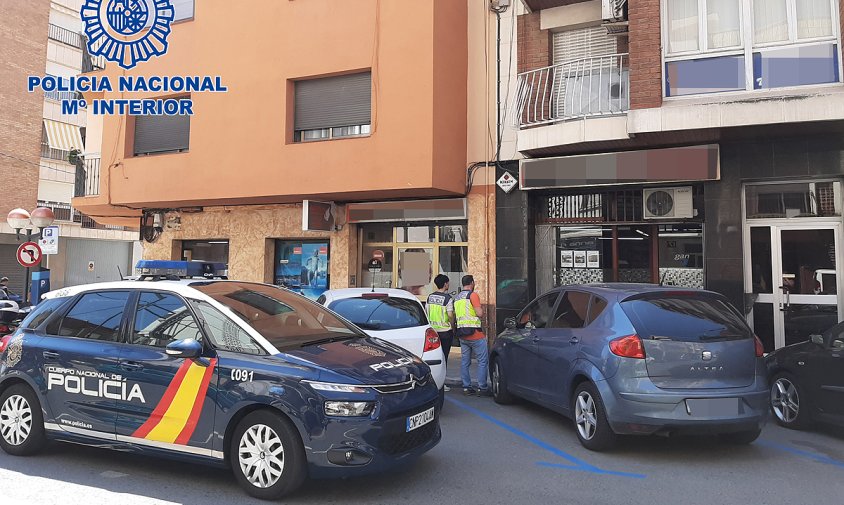 Imatge d'un dels registres de la Policia Nacional a un dels apartaments, a la rambla de Jaume I