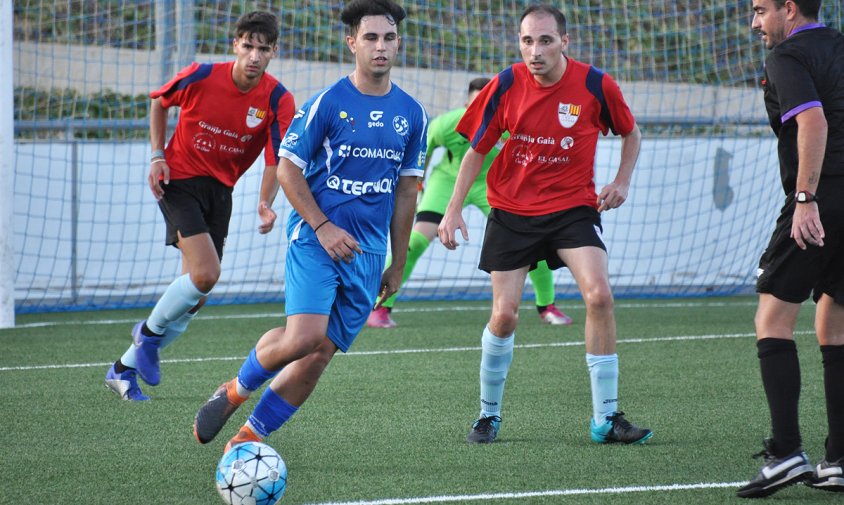 El Cambrils Unió i La Riera van jugar a l'estadi municipal cambrilenc, aquest passat dimecres al vespre