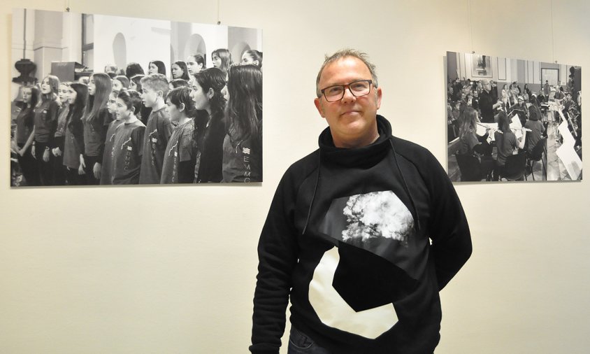 Enric Ferré presenta l'exposició Música en blanc i negre