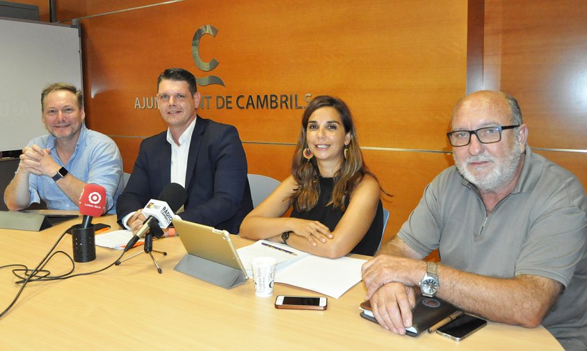 Representants dels grups de l'oposició en una roda de premsa conjunta celebrada a principis del mes de setembre