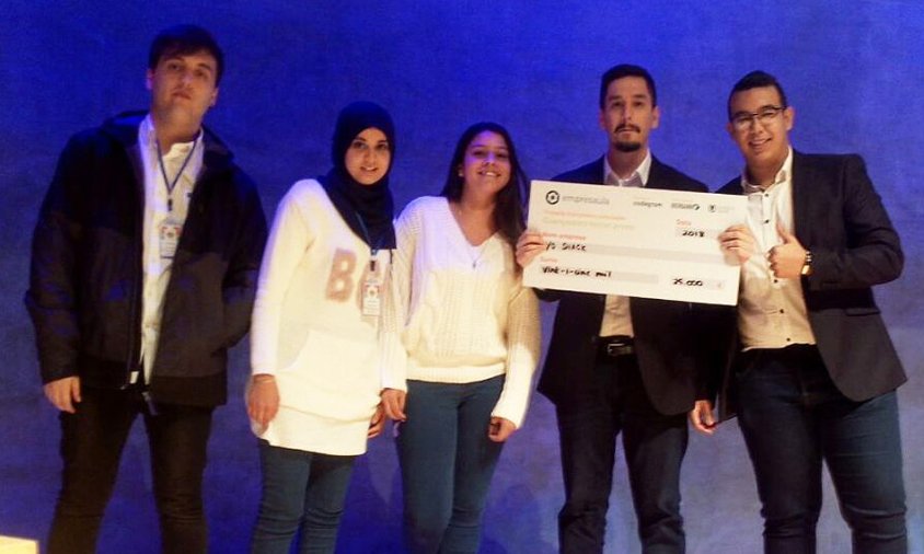 Alumnes de l'institut Ramon Berenguer IV que van ser premiats a la Trobada Empresaula