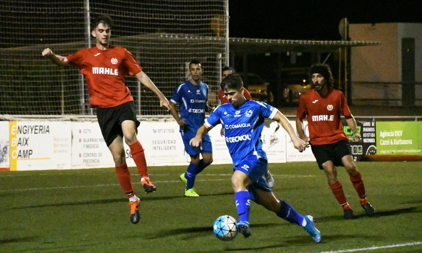 El partit es va disputar, aquest dissabte passat al vespre, a l'Estadi Municipal cambrilenc