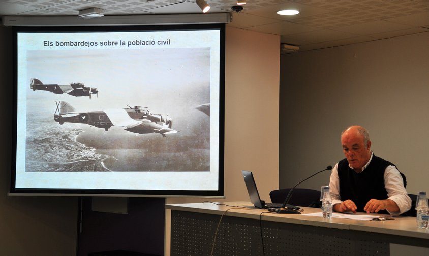 Jordi Piqué Padró vaser el conferenciant del darrer acte, celebrat ahir al vespre, del XIV cicle de Memòria de Tardor