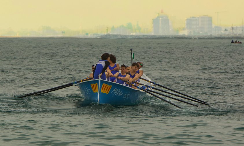 Una de les embarcacions de Vent d'Estrop a la regata d'Arenys de Mar