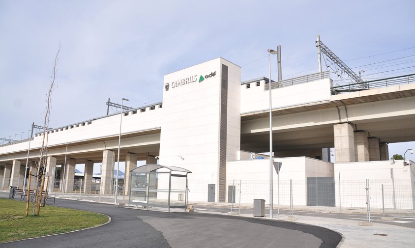 Imatge de la nova estació de tren del Corredor Mediterrani de Cambrils