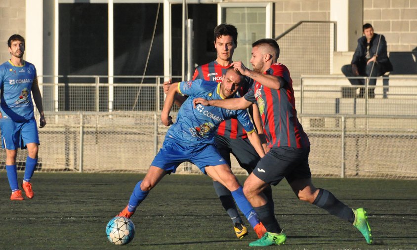 El Cambrils Unió va derrotar el Batea en el partit disputat aquest passat dissabte a la tarda a l\'Estadi Municipal