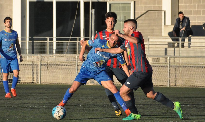 El Cambrils Unió va derrotar el Batea en el partit disputat aquest passat dissabte a la tarda a l\'Estadi Municipal