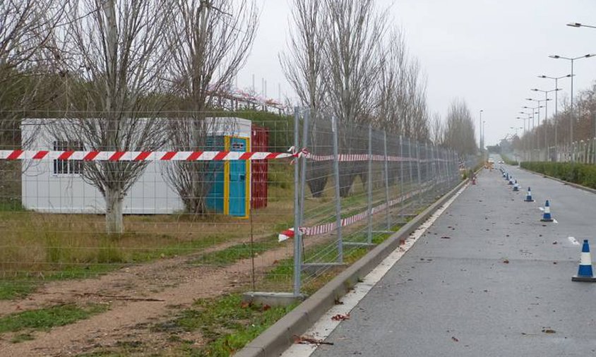 Imatge de l'inici d'obres a càrrec d'Adif a l'avinguda de Joan Fuster