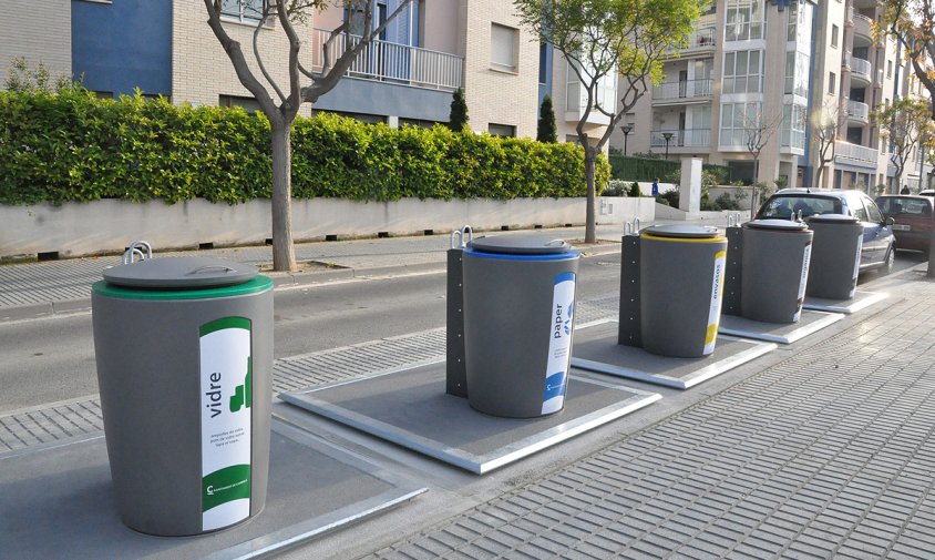 Imatge d'arxiu d'una bateria de contenidors