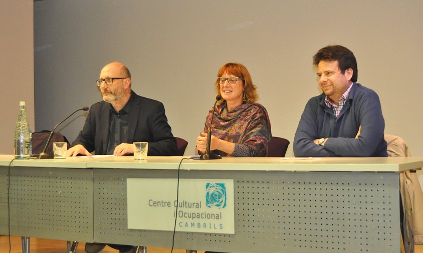 D'esquerra a dreta: Jordi Moreras, Montse Mañé i Oliver Klein, a la conferència del passat divendres a la tarda
