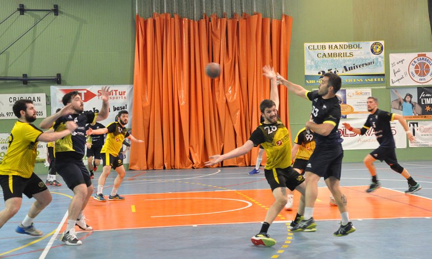 Darrer partit de lliga que va jugar a casa el Club Handbol Cambrils, el passat 29 de febrer