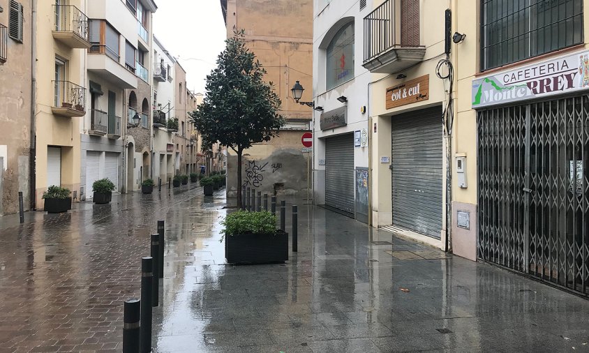 Carrer de Sant Plàcid, ahir, a mig matí