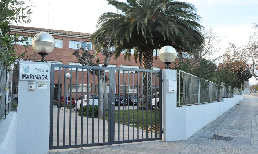 Imatge d'arxiu de l'entrada de l'escola Marinada