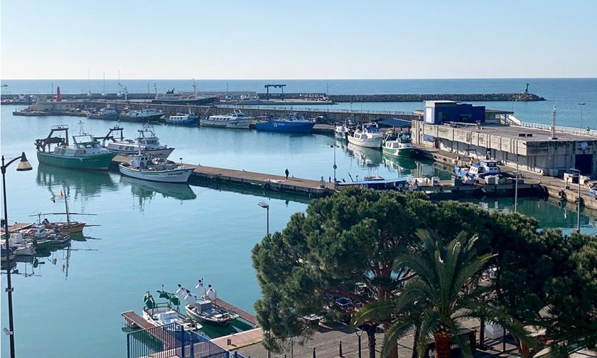 Aspecte del port pesquer de Cambrils, avui a quarts de 9 del matí